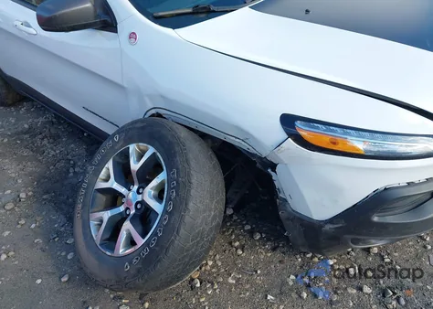 2015 Jeep Cherokee Trailhawk из США, поврежденный, VIN 1C4PJMBS4FW660131